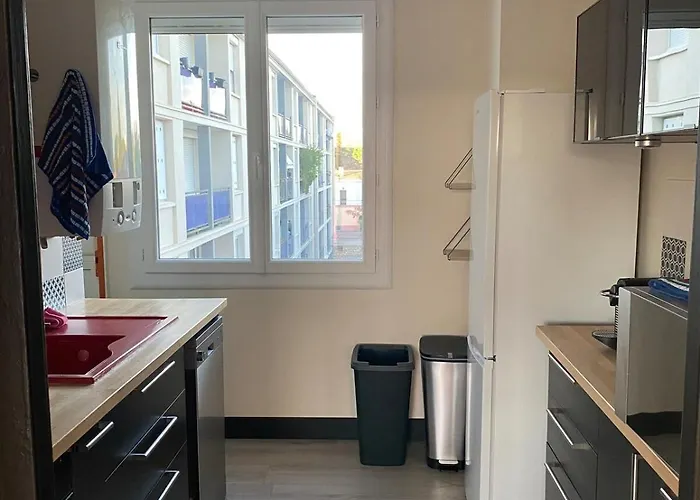 3 Bedrooms Near Train & Center Μονπελιέ
